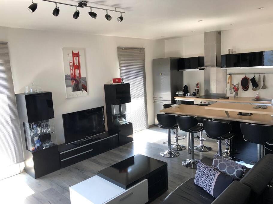Appartement Vue Panoramique Sur La Mer Et La Citadelle De Bastia Bastia  Luaran gambar